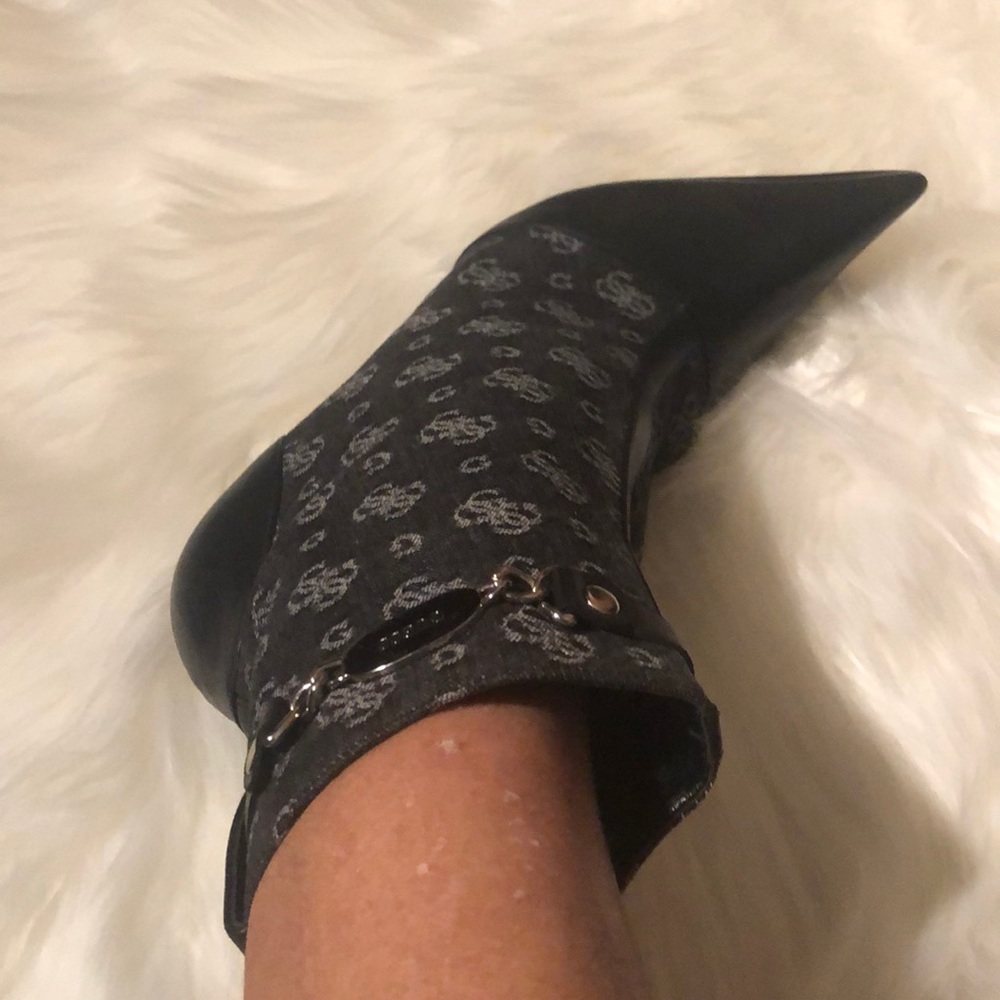Guess Pointed Booties. - image 5
